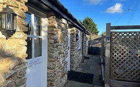 The White Hart Inn, Wilmington